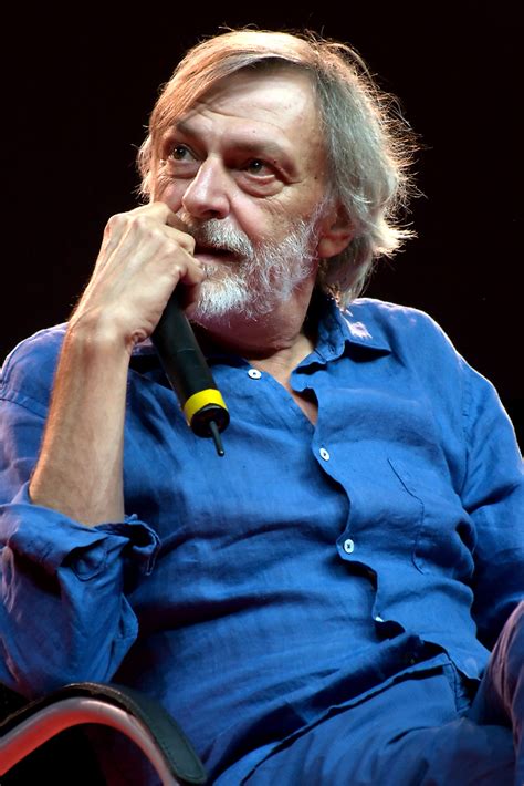 Gino strada graduated in medicine and trauma surgery from the university of milan in 1978. Storia di Scandale: Massime e aforismi - Gino Strada