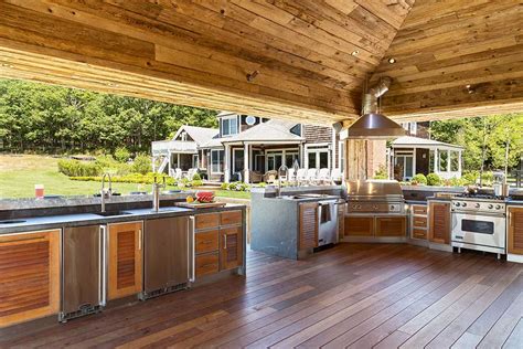 See specials for more details. No-Holds-Barred Bachelor Pad: Outdoor Kitchen Pavilion in the Hamptons | The Marvel Life