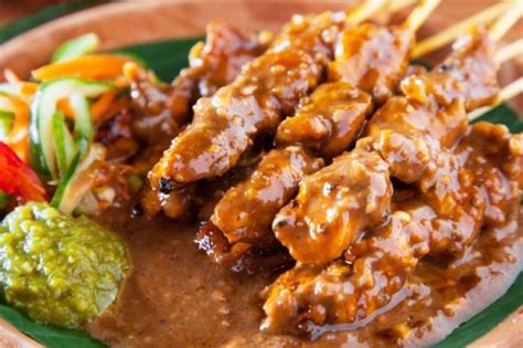 Instagram/@elis_hodiawati nah, keunikan bakmi ayam disini selain harganya yang nyaman di kantong, kuah bakminya lezat dan bercita rasa gurih. Sate ayam juara pada sambang griya duta besar Indonesia di Madrid - Ramadhan ANTARA News