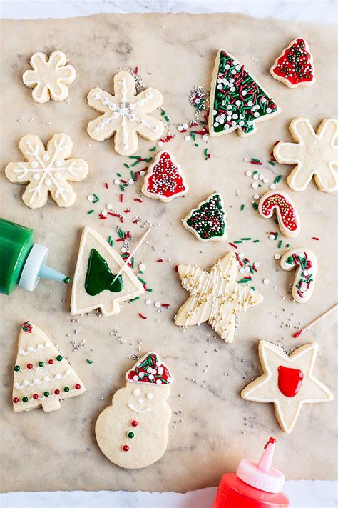 The very best christmas cookie recipes to bake for the holidays. Easy Christmas Sugar Cookie Recipe - they hold their shape ...