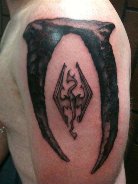 These days, almost everyone can be seen flaunting an interesting tattoo design. Elder Scrolls Tattoo | Scroll tattoos, Gaming tattoo ...