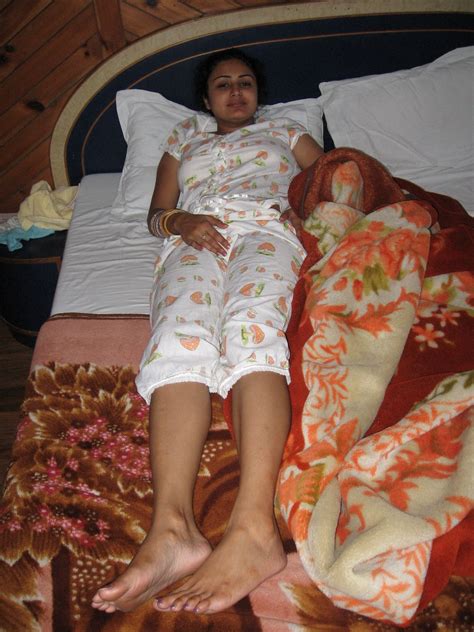 Busty milf with tongue piercings banged by bbc while hubby watches. Sexy Wife Feet - Mature Lesbian