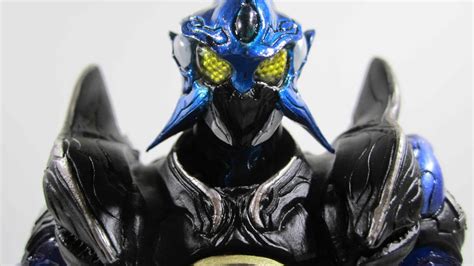 Out now in japan, at us retailers next month! SIC Kamen Rider OOO Shau Ta Combo - YouTube