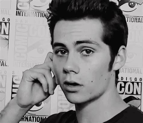 Please like or reblog if you found this. Dylan O'brien - Blog de Gif-2-Stars