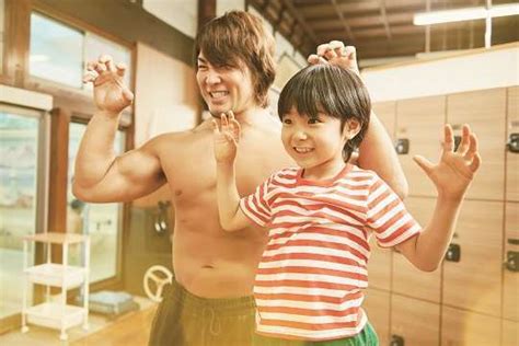 Cara mendownload aplikasi si jahat lite apk. Ulasan Film My Dad is a Heel Wrestler: Ketika Si Papa Jadi Pegulat "Jahat" - KAORI Nusantara