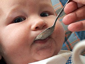 Baby Beikost einführen - Ab wann Beikost? - Brei kaufen ...