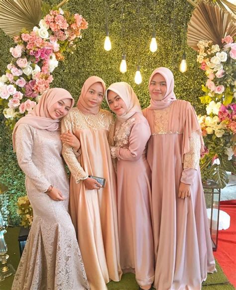 Maybe you would like to learn more about one of these? bridesmaid dresses hijab muslim simple | bridesmaid dresses hijab style | bridesmaid dresses ...
