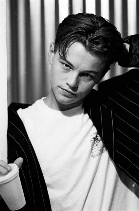 Selina hat diesen pin entdeckt. Leo 1993 | Leonardo di caprio, Gutaussehende schauspieler ...