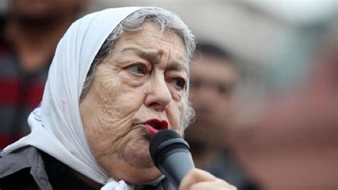 Hebe pastor de bonafini is an argentine activist, one of the founders of the association of the mothers of the plaza de mayo, an organization of argentine mothers whose children were. Hebe de Bonafini insultó a Macri y nuevamente lo camparó con Mussolini - El Parana Diario