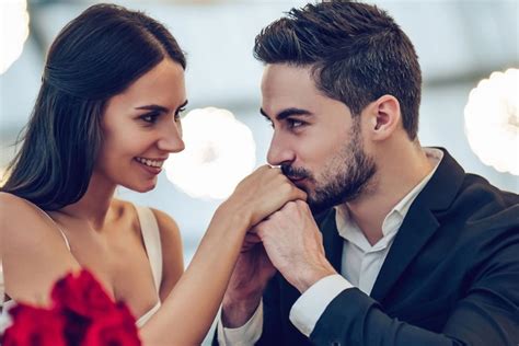 Berikut ini caption ig tentang perasaan dan tentang cinta, dengan kombinasi kata kata darimu sendiri kamu dapat membuat caption instagram yang keren. Love Caption