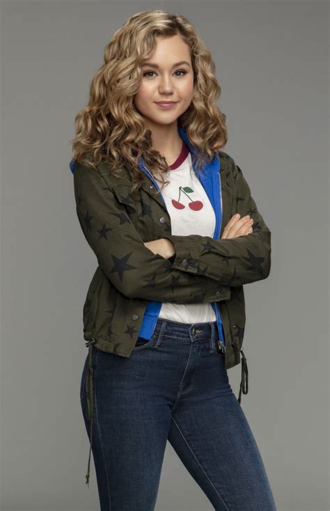 Stargirl is a television series based on the dc comics character stargirl. Brec Bassinger, TV's newest superheroine Stargirl, geeks ...