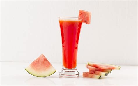 Marilah simak beberapa cara bikin jus semangka. Buka Puasa Bagaimana kalau dengan Jus Semangka Campur Air ...