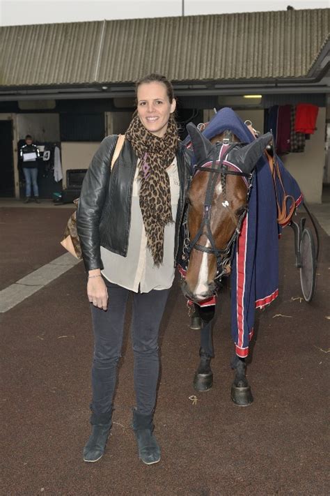 Laure manaudou pourrait bientôt devenir une nouvelle fois maman. Photos : Laure Manaudou : enceinte et rayonnante auprès ...