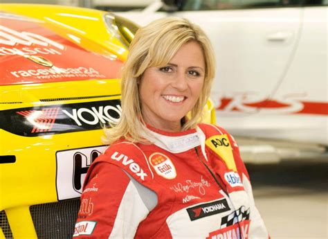 After being chosen as one of the new top gear presenters, here's a look at sabine schmitz as she takes part in the van challenge back in 2009. Sabine Schmitz faz história ao pontuar no WTCC