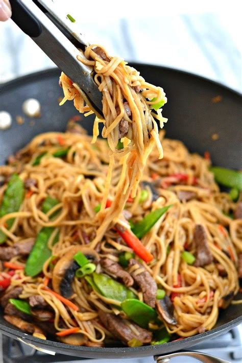 Instead, you're supposed to stir it into the noodles yourself. Easy Beef Lo Mein | Recipe (With images) | Easy beef ...