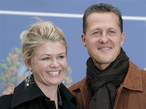 Rekordweltmeister michael schumacher liegt nicht mehr im koma. Schumi-News aktuell: Corinna Schumacher schützt ihre ...