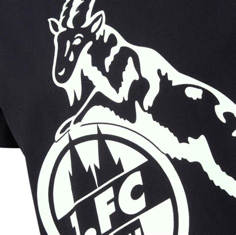 Pauli fc is the club of a particular city district, and it is to this that it owes its identity. 1. Fc Köln Logo Schwarz Weiß : Wandtattoo 1 Fc Koln Mit ...