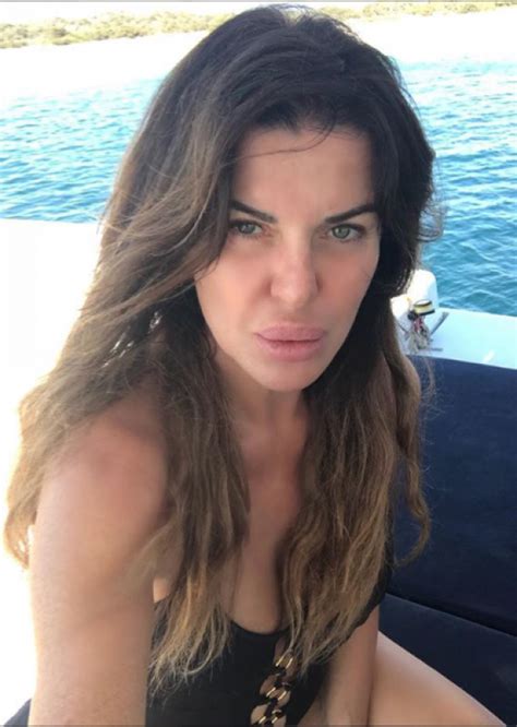L' alba nazionale e mamma di francesco oppini ❤️. Alba-parietti-topless - Dago fotogallery