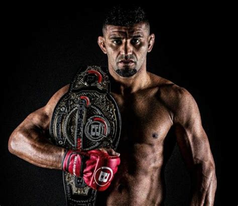 Amosov was a mixed martial arts event produced by the bellator mma that took place on june 11, 2021 at mohegan sun arena in uncasville, connecticut. Douglas Lima defende o cinturão dos meio-médios contra ...