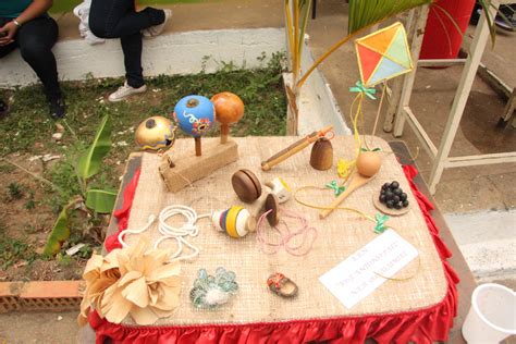 El kendama es uno de los juguetes tradicionales japoneses más populares en todo el mundo! Zona Educativa Bolívar - Secretaría de Educación: N.E.R ...