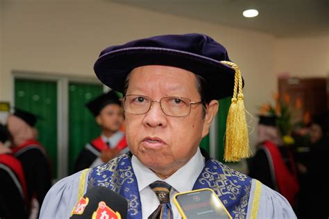 By mohd faiz mohd radzi. Selangor Business School graduates meets job market ...