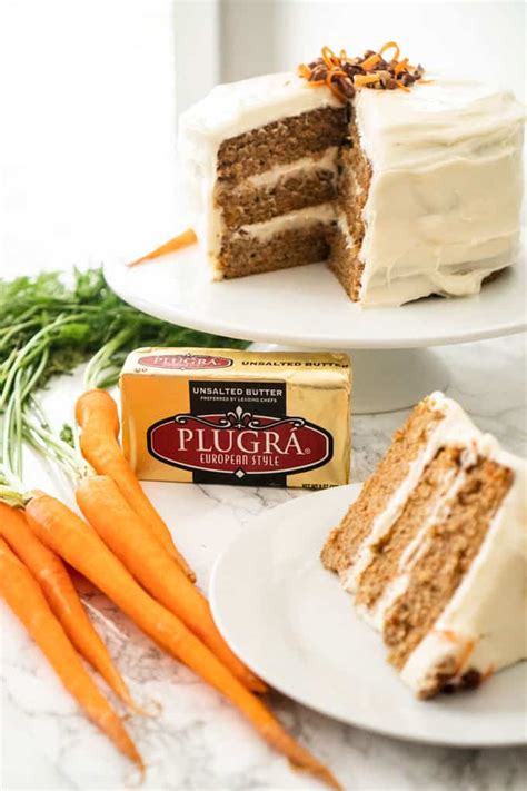 Spread a heaping 1/2 cup of frosting evenly over. Best Carrot Cake Recipe | The Happier Homemaker