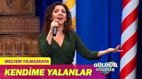 13 yaşından beri animatörlük yapıp eğitimini aldı. Meltem Yılmazkaya - Biyografya