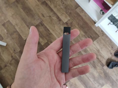 You can simply take the pod out and gently tap it (with the mouthpiece side up) and reinsert. UWELL Caliburn vs JUUL - No Contest, JUUL Just Got SMOKED...