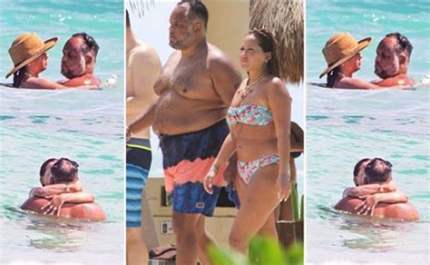 Recording artist israel houghton poses with his grammy after winning best pop/contemporary gospel album for love god. Israel Houghton's New Wife. Life After His Divorce with ...