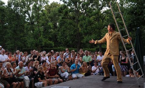 Liebe freunde der herrenhäuser gärten, das bunte farbenspiel der herrenhäuser gärten, das sich vom frühling bis in den herbst hinein als gesamtkunstwerk. Kleines Fest Im Großen Garten 2020 Karten : Das Kleine ...