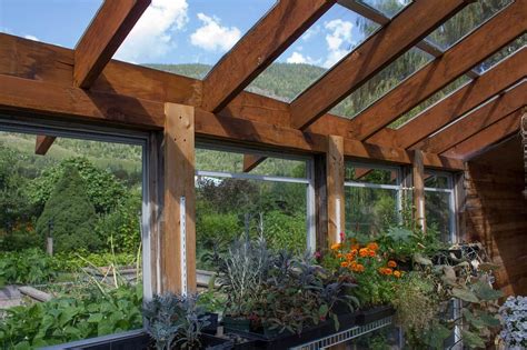 Jetzt alles über die scheidungsdauer lesen! Ein Balkon Gewächshaus aus Holz - So geht's richtig