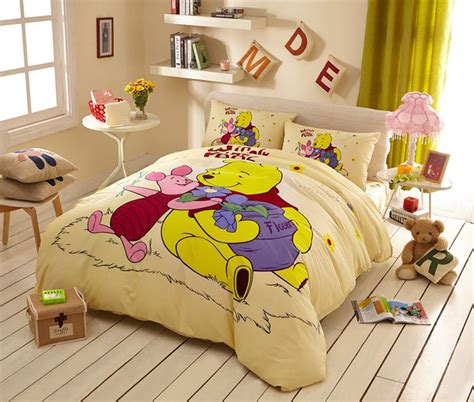 This fun and playful group features winnie the pooh, piglet, eeyore, tigger and little roo all in a game of peek a boo. Disney Winnie The Pooh And Piglet Duvet Cover Bedding Set ...