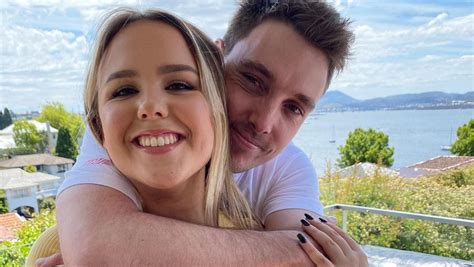 He is a huge fan o new england patriots of nfl. Lazarbeams Sister - New Images Beam