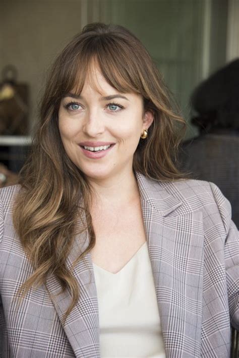 She was born in austin, texas, and is the daughter of actors don johnson and. Dakota Johnson heeft 't spleetje tussen haar tanden weg ...