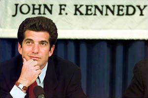 Последние твиты от john kennedy junior (@johngjunior). BBC News | Americas | JFK Junior feared dead