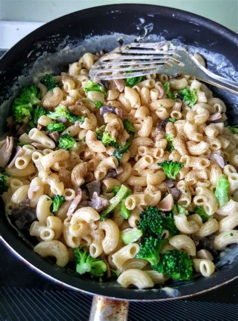 You can make it a main entrée or simple side dish. Hanya 7 Bahan Mudah Macaroni Cheese Serta Brokoli ...