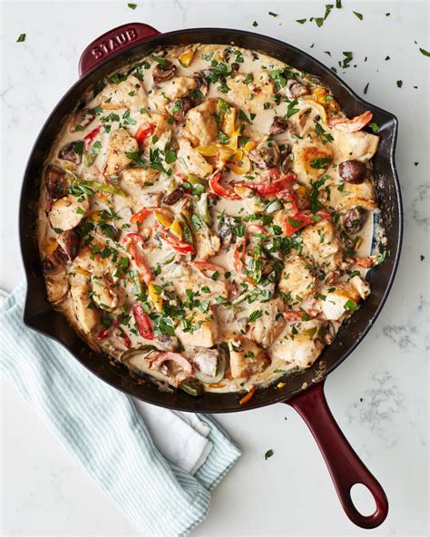 Featuring chicken in a creamy mushroom sauce, the recipe provides a hearty meal that is sure to. Chicken à la King | Recipe | Quick family meals, Stuffed ...