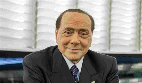 Come riporta il corriere della sera, il tampone è stato effettuato nel corso. Silvio Berlusconi e Marta Fascina, tra loro 53 anni di ...