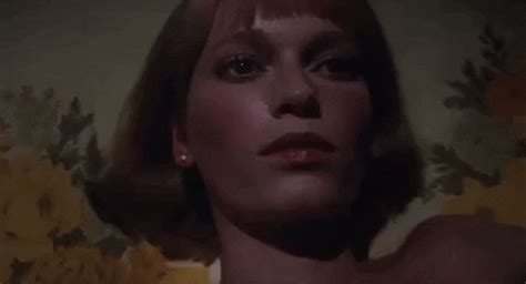 Portrait of mia farrow as rosemary from rosemarys baby directed by roman polanski author: Rosemarys Baby GIFs - Find & Share on GIPHY