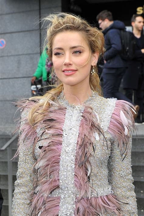 Amber laura heard was born in austin, texas, to patricia paige heard (née parsons), an internet researcher, and david c. Amber Heard Leaves Giambattista Valli fashion Show in Paris - Celebzz - Celebzz