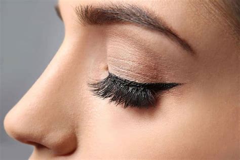 Your feminine 👛 curves will be softer, more enhanced, and rounded out nicely. How to Grow your Eyelashes Overnight - 7 Methods to Follow