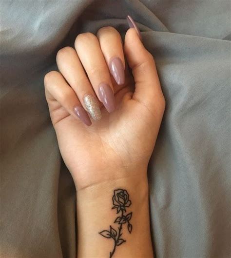 Pada tahun 1844, yaitu akhir dari masa nubuatan 2300 hari, ia memasuki. Tato Salib Kecil Di Tangan | Wild Country Fine Arts