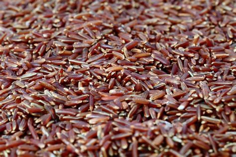 These side effects include higher than normal liver function test results and muscle weakness (myopathy). Red Yeast Rice: Benefits, Side Effects And Risk