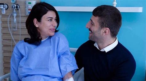 Ebru şancı kendisinden 10 yaş küçük belkçika doğumlu, eskişehirspor'da oynayan futbolcu alpaslan öztürk ile nikah masasına oturmuştu. Ebru Şancı Öztürk anne oldu - Magazin haberleri