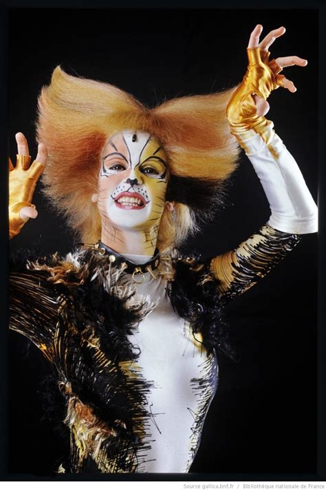 Directed by michelle dungjen and music direction by joe rice. [Cats, musique de Andrew Lloyd Webber. (1989-1990 ...