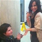 Feel free to post your favorite feet pics of demi lovato. Demi Lovato And Selena Gomez Are As Gay As The Day Is Long