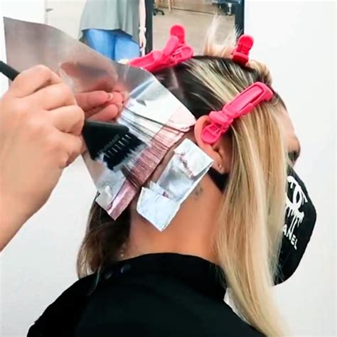 4 can i exploit wella toner on dry hair? How Long to Leave Wella T18 Toner On? What happens if you ...