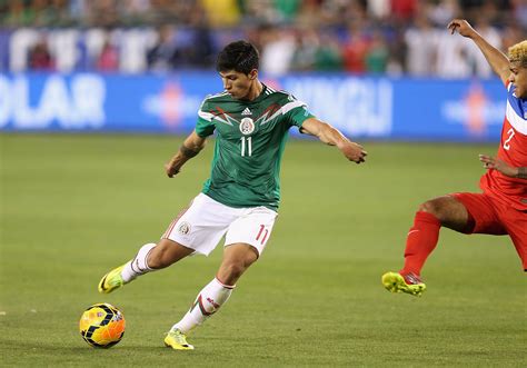 The largest collection of free football wallpapers and flash games on the web! Alan Pulido Wallpapers - Wallpaper Cave