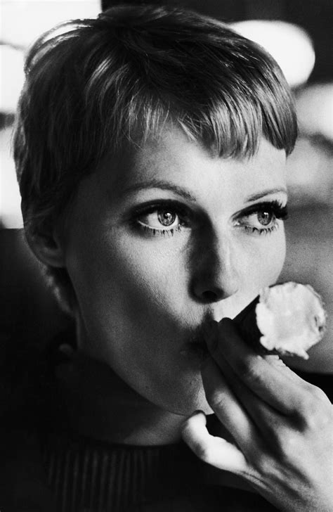 Миа фэрроу мой топ 10 фильмов за минуту (mia farrow my top 10 movies for minute)10.бродвей денни роуз (broadway danny rose) 19849.эпоха радио (radio days). Celebrity Nude Century: Mia Farrow ("Rosemary's Baby")