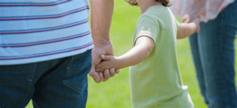 Il genitore separato o divorziato deve versare l'assegno di mantenimento per i figli anche se è disoccupato.o meglio, è tenuto a versarlo a meno che non provi davanti al giudice di essersi. ''Bisogni e diritti dei figli di genitori separati'', a ...